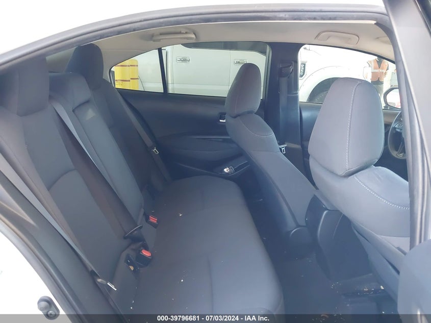 VIN 5YFEPRAE8LP106626 2020 TOYOTA COROLLA LE