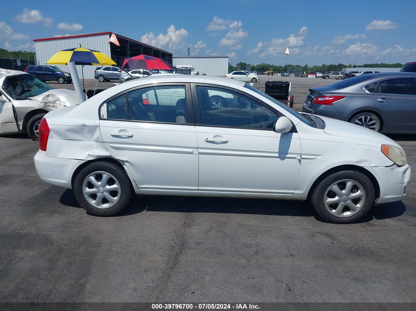 2008 Hyundai Accent Gls VIN: KMHCN46CX8U232516 Lot: 39796700