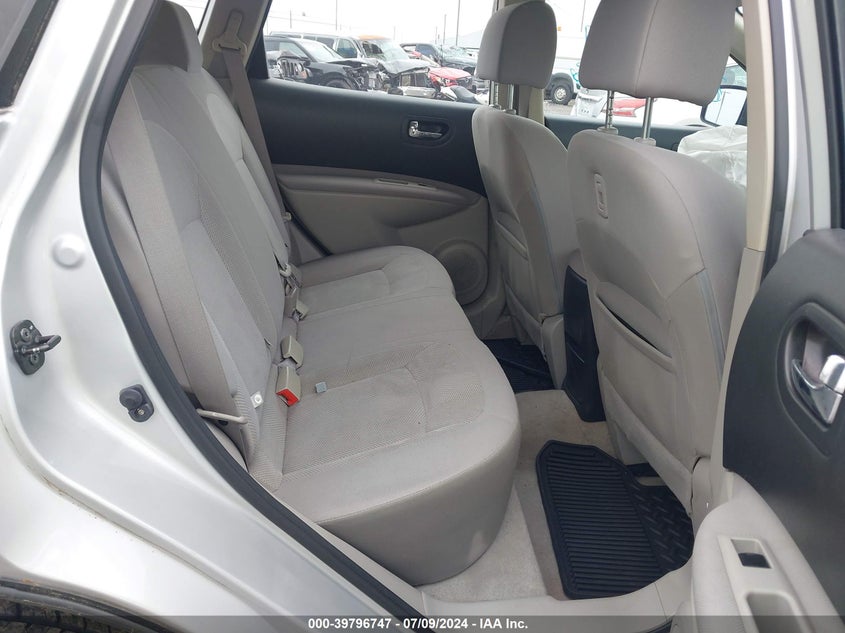 2014 Nissan Rogue Select S VIN: JN8AS5MV1EW700698 Lot: 39796747