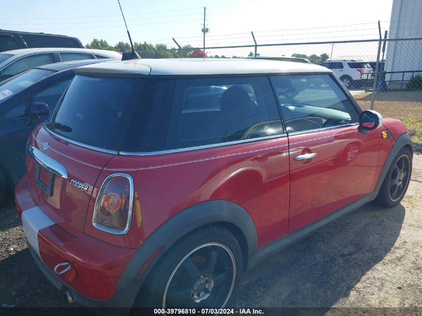 2009 Mini Cooper VIN: WMWMF33519TW73803 Lot: 39796810