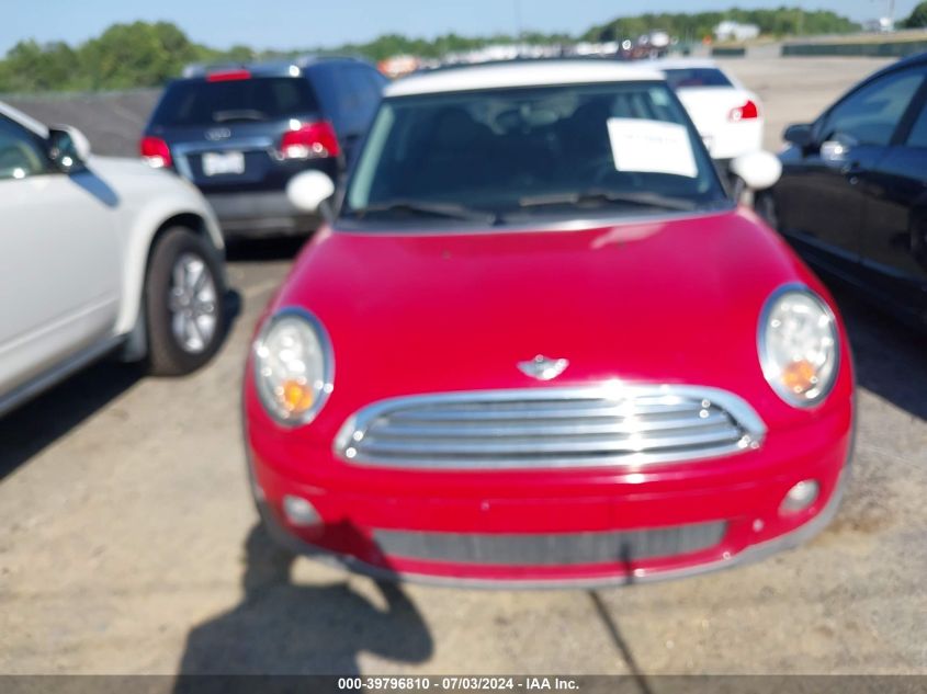 2009 Mini Cooper VIN: WMWMF33519TW73803 Lot: 39796810