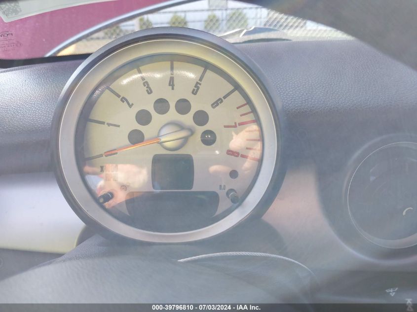 2009 Mini Cooper VIN: WMWMF33519TW73803 Lot: 39796810