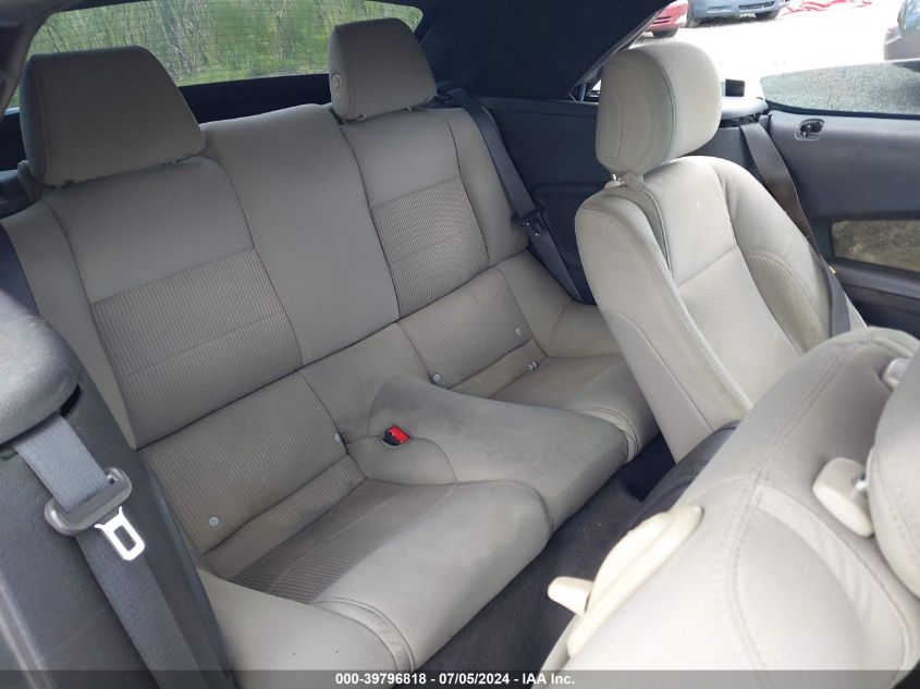 2013 Ford Mustang V6 VIN: 1ZVBP8EM8D5237260 Lot: 39796818