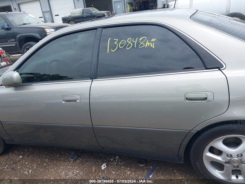 2001 Lexus Es 300 VIN: JT8BF28G610333601 Lot: 39796855