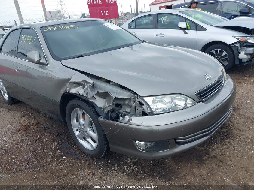 2001 Lexus Es 300 VIN: JT8BF28G610333601 Lot: 39796855