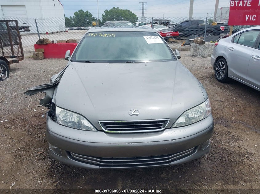 2001 Lexus Es 300 VIN: JT8BF28G610333601 Lot: 39796855