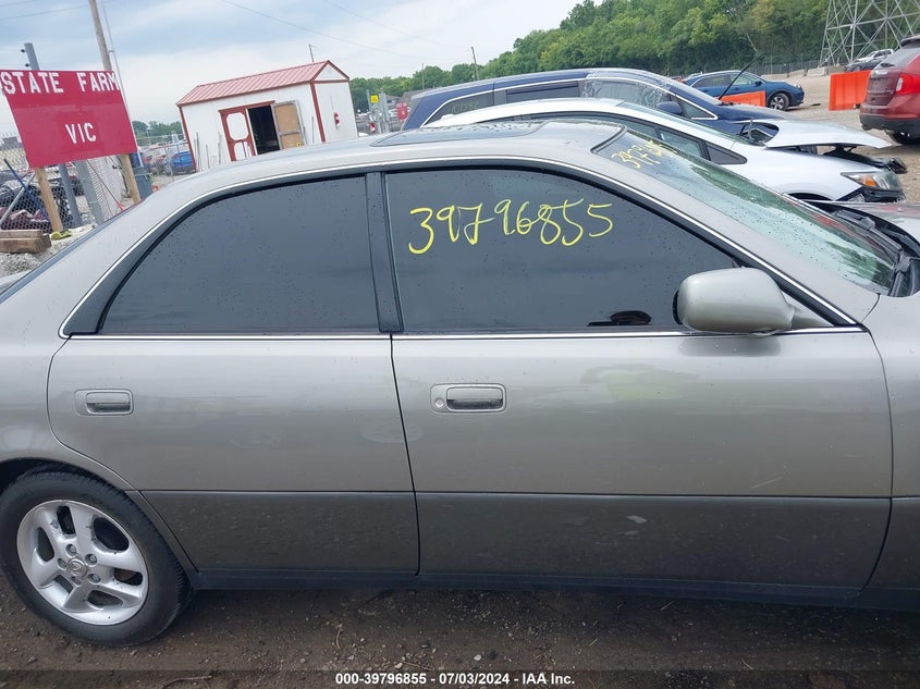 2001 Lexus Es 300 VIN: JT8BF28G610333601 Lot: 39796855