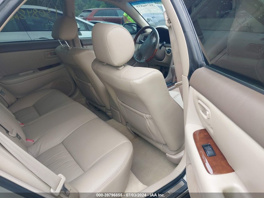 2001 Lexus Es 300 VIN: JT8BF28G610333601 Lot: 39796855