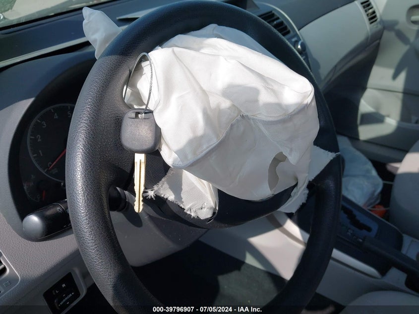 2013 TOYOTA COROLLA S/LE - 5YFBU4EE6DP137559