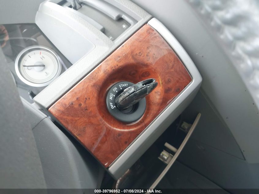 2008 Chrysler Town & Country Touring VIN: 2A8HR54PX8R791015 Lot: 39796952