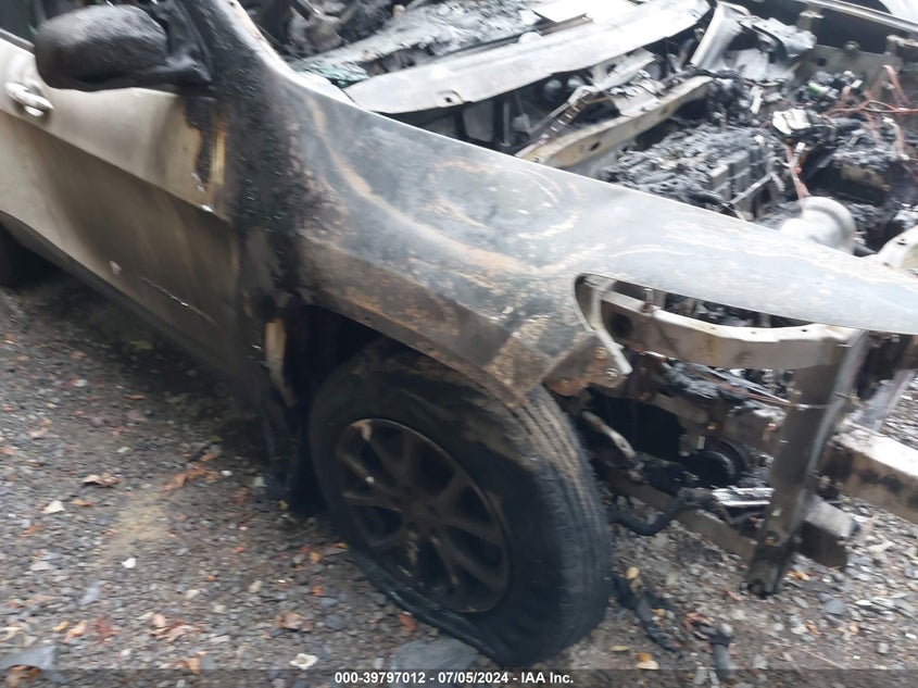 2014 JEEP CHEROKEE LATITUDE - 1C4PJMCB9EW206759