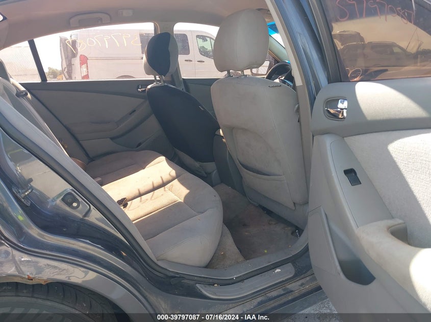 2010 Nissan Altima S VIN: 1N4AL2AP4AN410295 Lot: 39797087