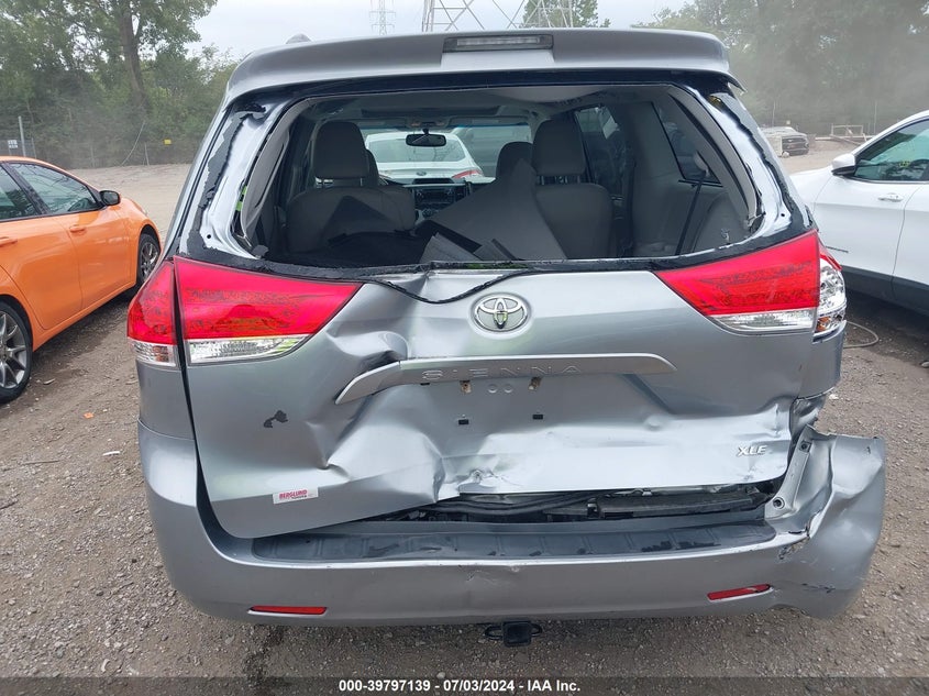 2013 Toyota Sienna Xle V6 8 Passenger VIN: 5TDYK3DC3DS398214 Lot: 39797139