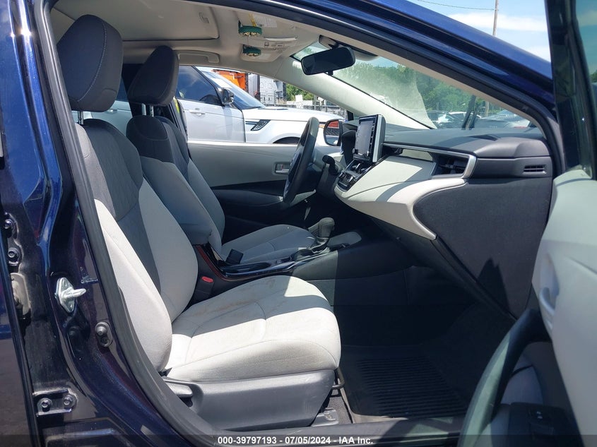 VIN 5YFHPRAE4LP007458 2020 TOYOTA COROLLA LE