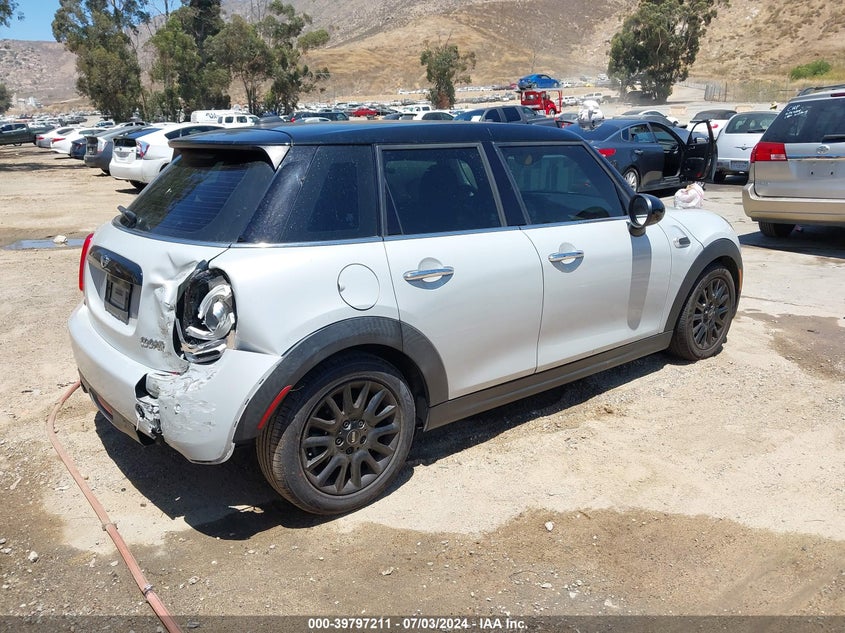 2017 Mini Hardtop Cooper VIN: WMWXU1C32H2F77966 Lot: 39797211