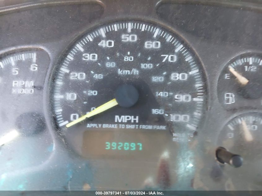 2001 GMC New Sierra C1500 VIN: 2GTEC19T611213587 Lot: 39797341