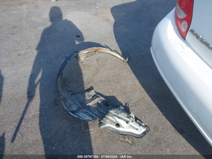 2000 Nissan Maxima Gle/Gxe/Se VIN: JN1CA31D4YT741326 Lot: 39797350