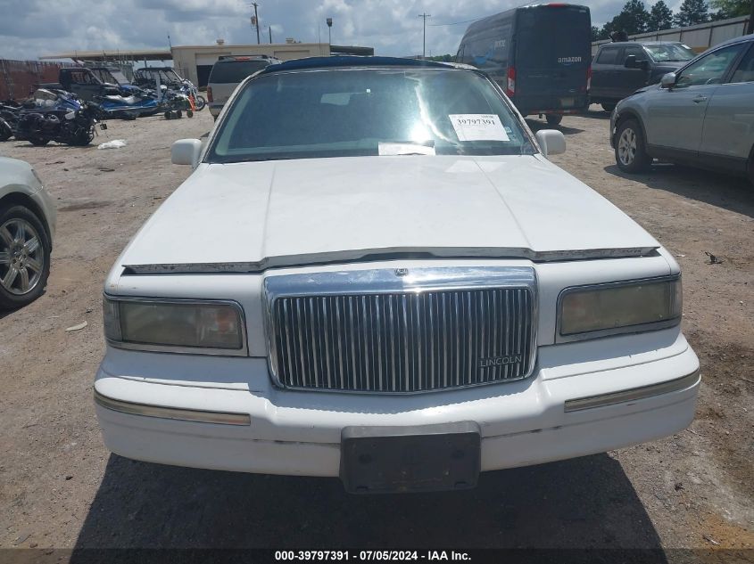 1996 Lincoln Town Car Executive VIN: 1LNLM81W7TY600535 Lot: 39797391