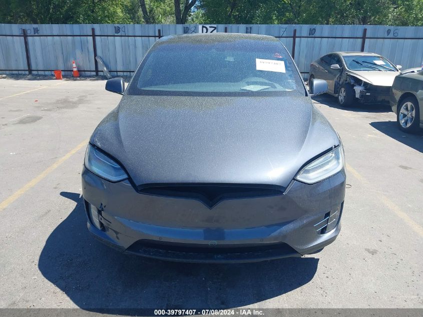 2016 Tesla Model X 60D/70D/75D/90D/P100D VIN: 5YJXCBE29GF008699 Lot: 39797407