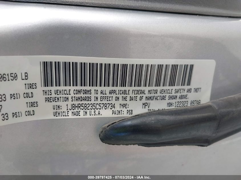 2005 Jeep Grand Cherokee Limited VIN: 1J8HR58235C578734 Lot: 39797425