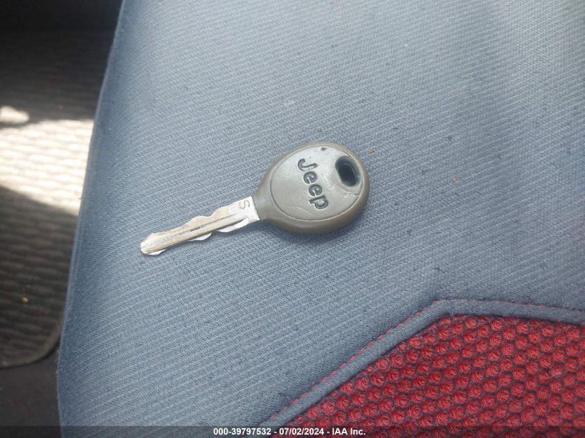 2008 Jeep Compass Sport VIN: 1J8FF47W68D569944 Lot: 39797532