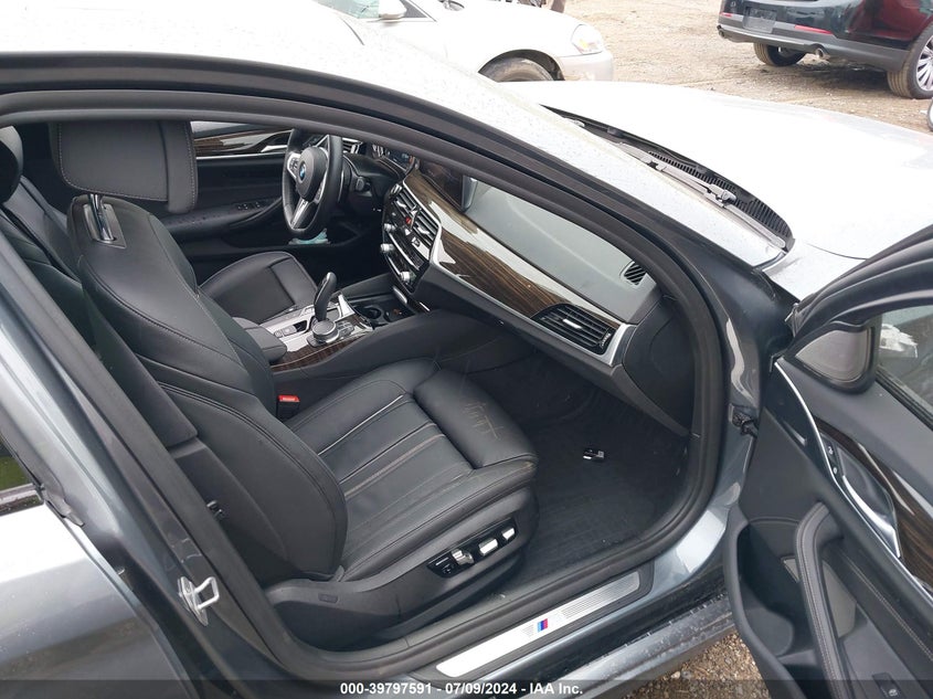 2019 BMW 540I XDRIVE VIN: WBAJE7C58KWW09209