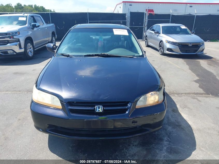2000 Honda Accord 2.3 Ex VIN: 1HGCG6678YA011965 Lot: 39797657