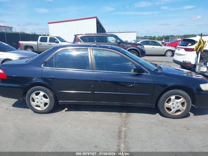 2000 Honda Accord 2.3 Ex VIN: 1HGCG6678YA011965 Lot: 39797657