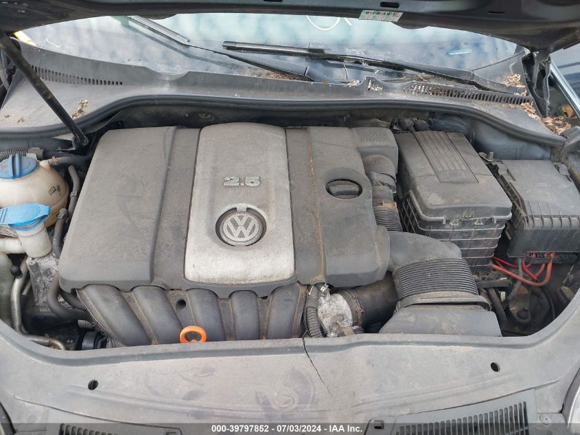 2009 Volkswagen Jetta Se/Sel VIN: 3VWRZ71K19M013918 Lot: 39797852