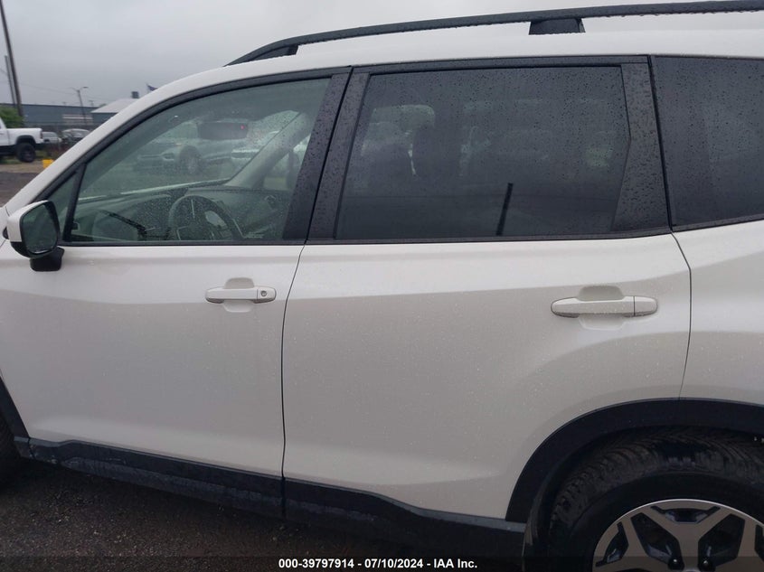 2020 SUBARU FORESTER PREMIUM - JF2SKAGC3LH479403