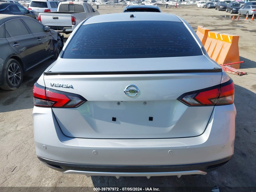 2020 Nissan Versa S 5-Speed Manual Transmission VIN: 3N1CN8BV9LL837443 Lot: 39797972