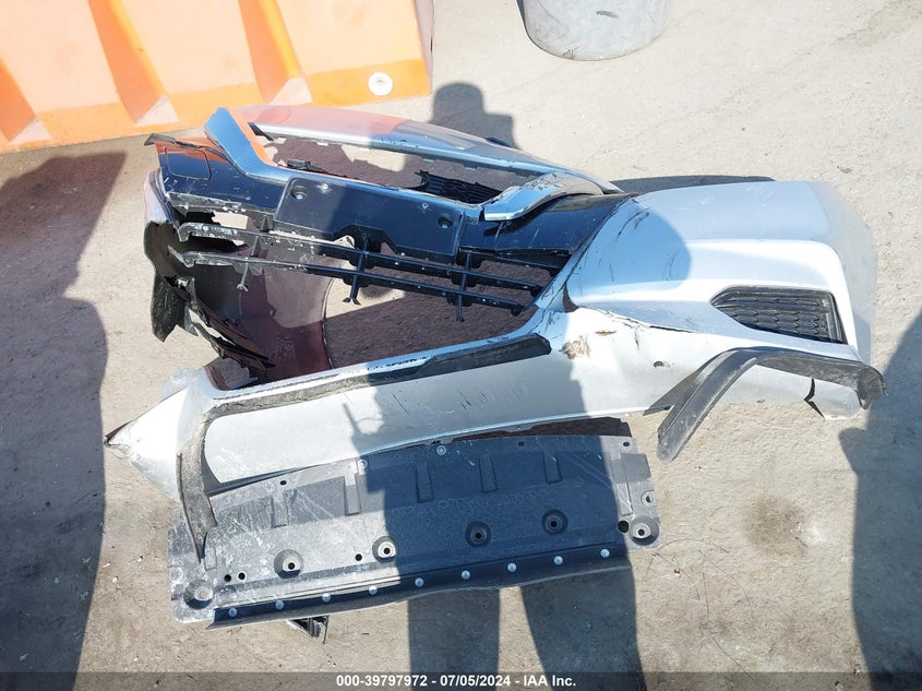 2020 Nissan Versa S 5-Speed Manual Transmission VIN: 3N1CN8BV9LL837443 Lot: 39797972