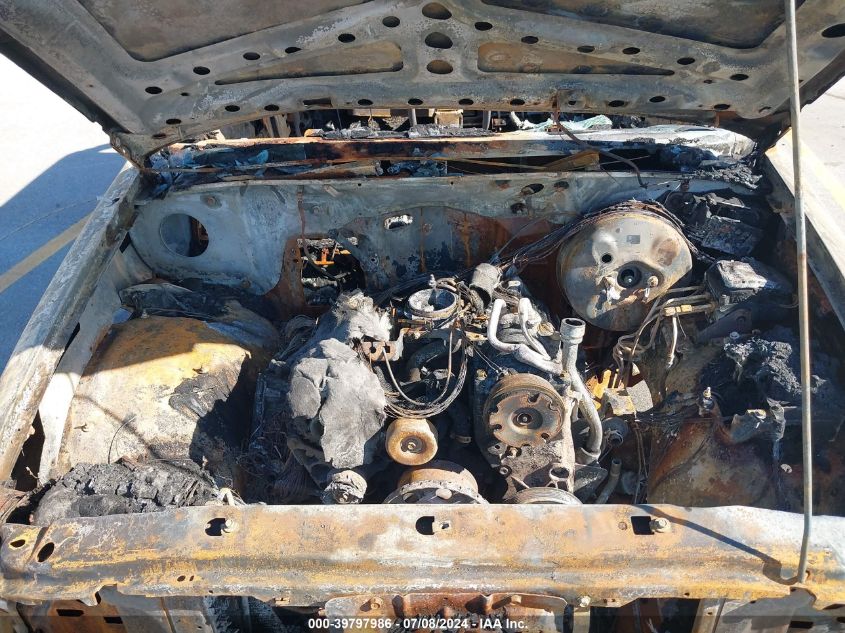 2001 Chevrolet Blazer VIN: 1GNCT18W01K170360 Lot: 39797986