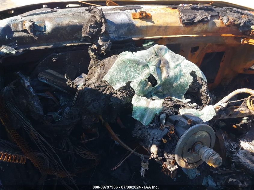 2001 Chevrolet Blazer VIN: 1GNCT18W01K170360 Lot: 39797986