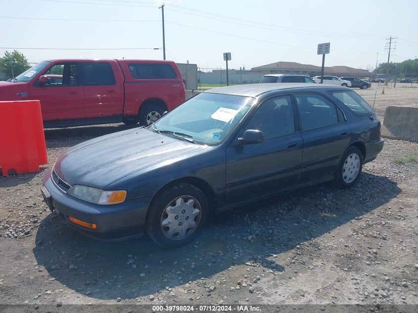 1HGCE1720VA005911 1997 HONDA ACCORD photo no. 2