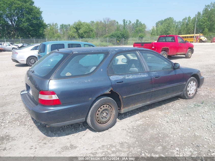 1HGCE1720VA005911 1997 HONDA ACCORD photo no. 4