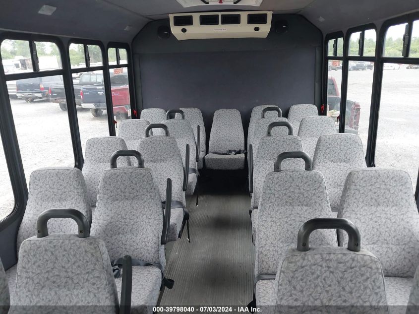 2010 Ford Econoline E450 Super Duty Cutwy Van VIN: 1FDFE4FSXADA01304 Lot: 39798040