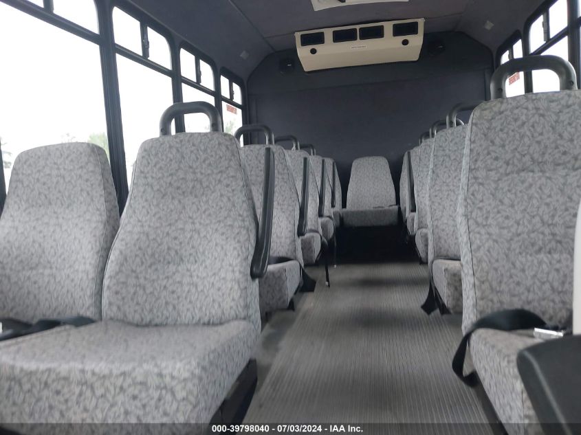 2010 Ford Econoline E450 Super Duty Cutwy Van VIN: 1FDFE4FSXADA01304 Lot: 39798040