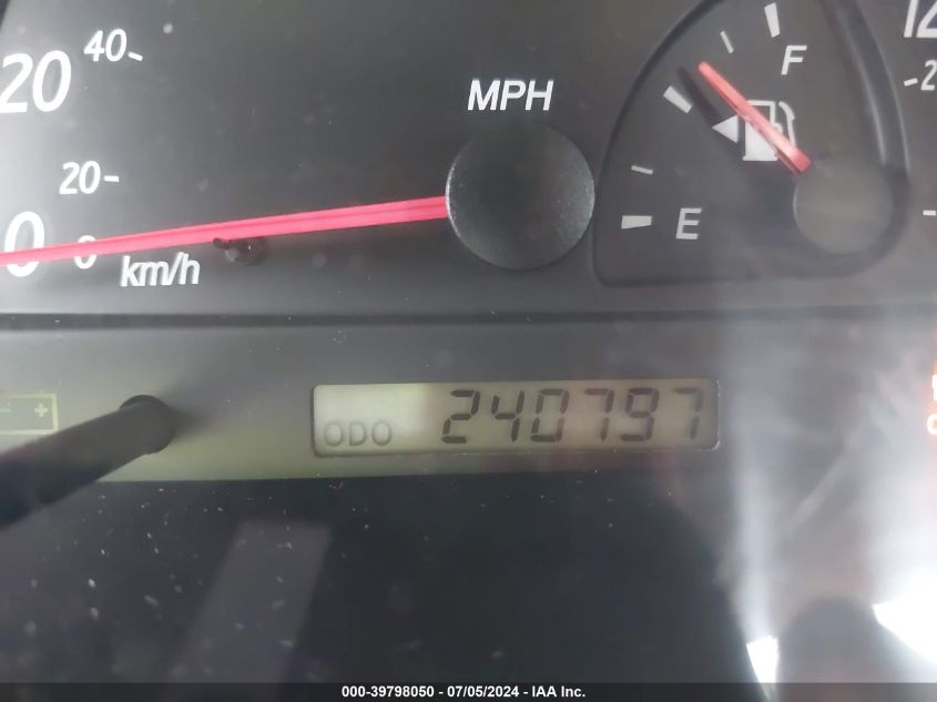 2003 Toyota Camry Le VIN: 4T1BE32K43U168825 Lot: 39798050