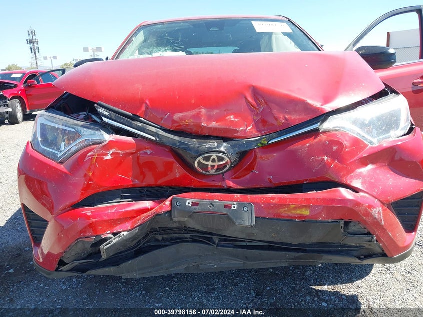 2017 TOYOTA RAV4 LE - JTMZFREV3HJ148437