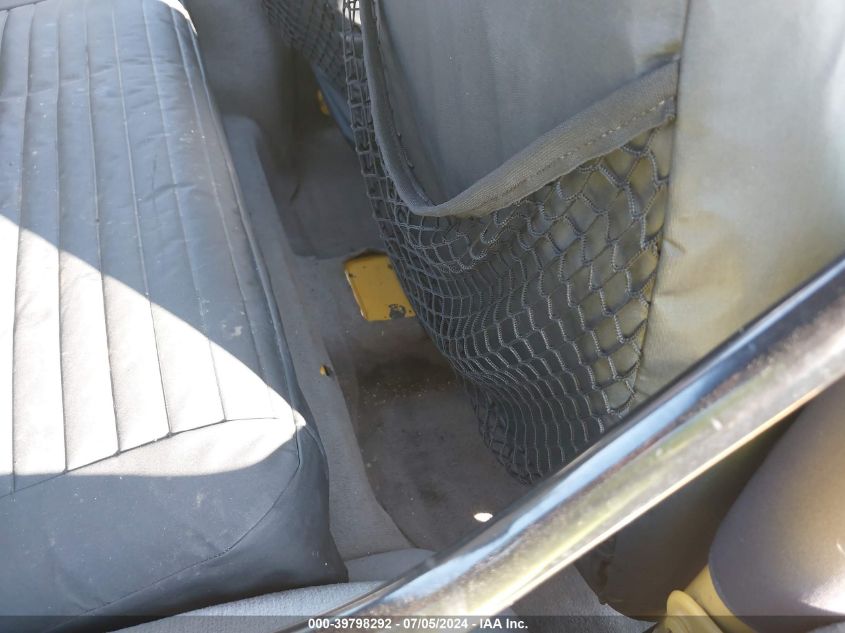 2000 Jeep Wrangler Se VIN: 1J4FA29P0YP788214 Lot: 39798292