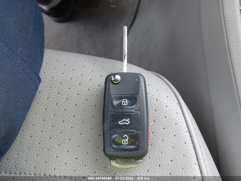 2015 Volkswagen Passat 1.8T Se VIN: 1VWBT7A3XFC030161 Lot: 39798298