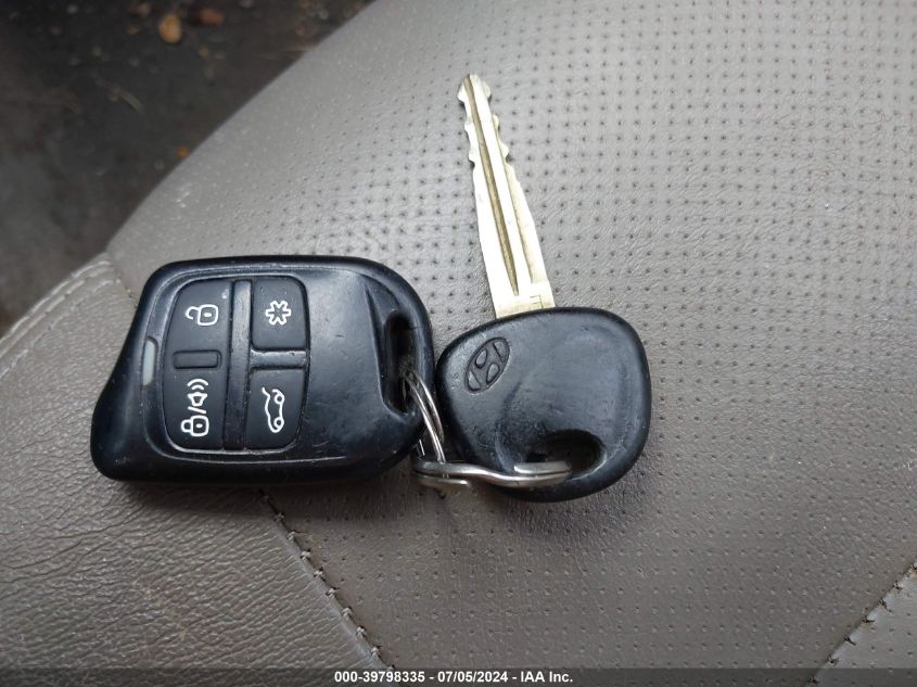 2004 Hyundai Santa Fe Gls/Lx VIN: KM8SC73E94U605659 Lot: 39798335