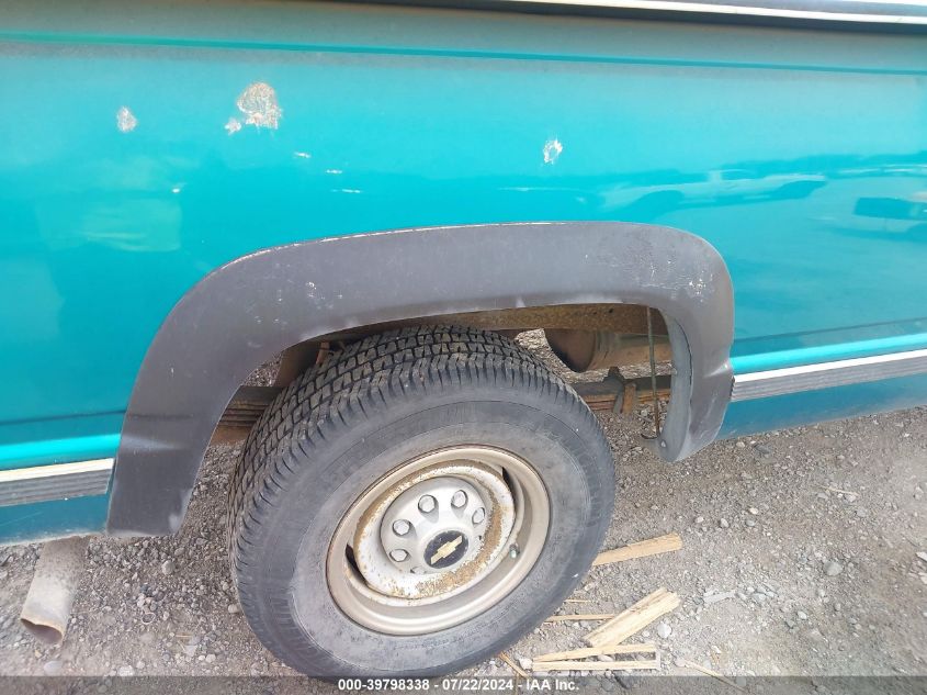 1996 Chevrolet Gmt-400 K2500 VIN: 1GCGK24R9TZ222226 Lot: 39798338