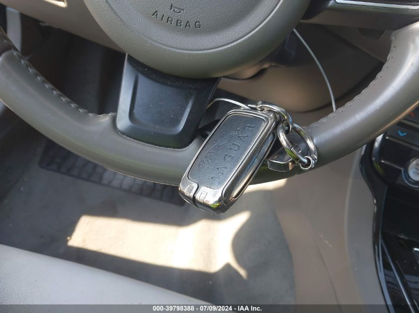 2018 Jaguar Xe Premium VIN: SAJAD4FXXJCP38233 Lot: 39798388