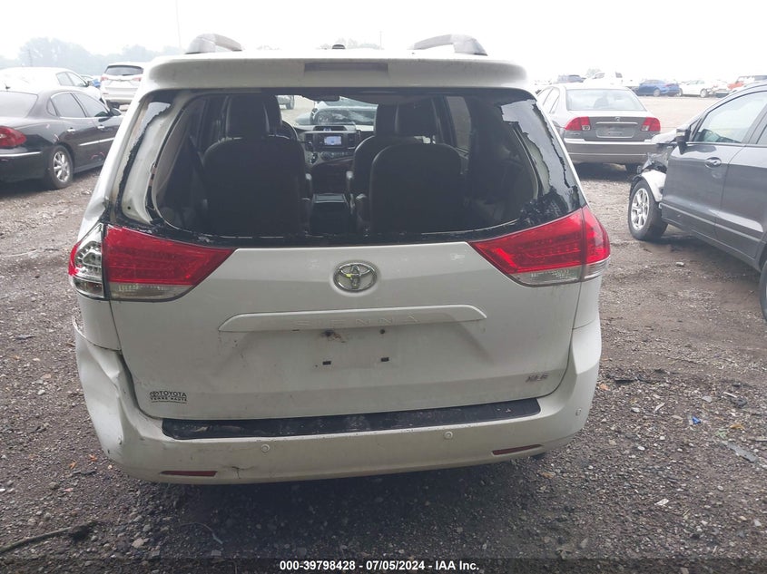 2013 Toyota Sienna Xle V6 8 Passenger VIN: 5TDYK3DCXDS340522 Lot: 39798428