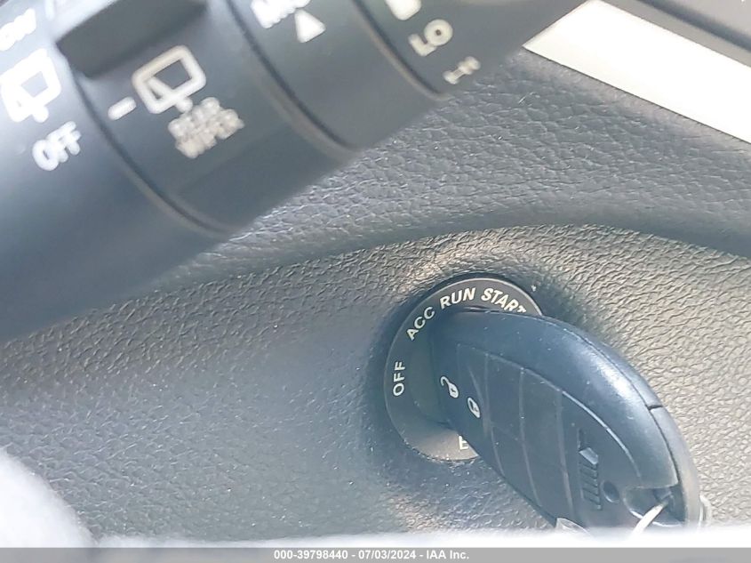 2016 Jeep Cherokee Latitude VIN: 1C4PJLCB5GW355957 Lot: 39798440