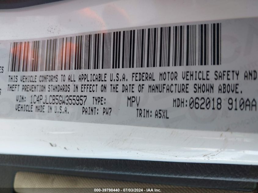 2016 Jeep Cherokee Latitude VIN: 1C4PJLCB5GW355957 Lot: 39798440