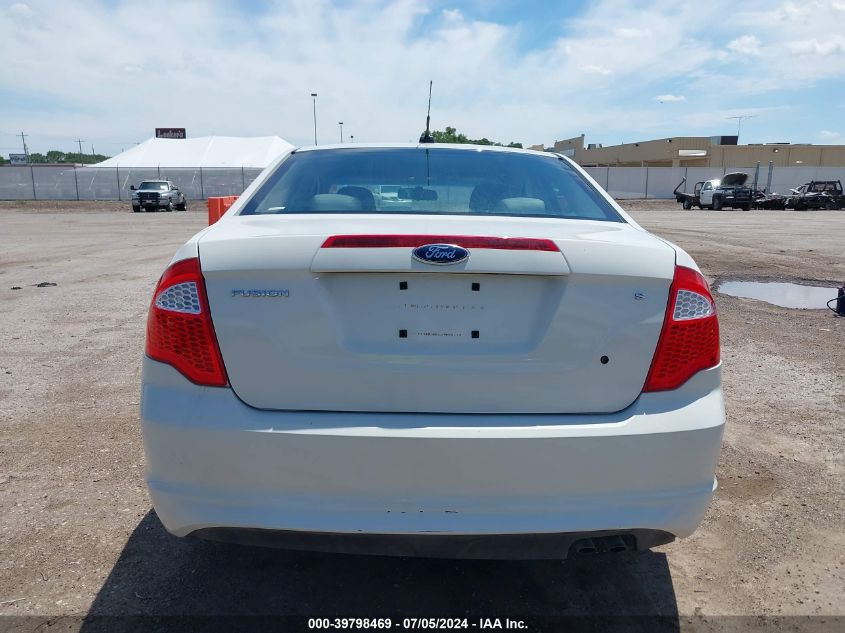 2010 Ford Fusion S VIN: 3FAHP0GA4AR220827 Lot: 39798469