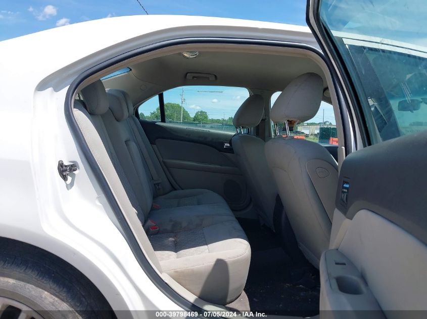 2010 Ford Fusion S VIN: 3FAHP0GA4AR220827 Lot: 39798469